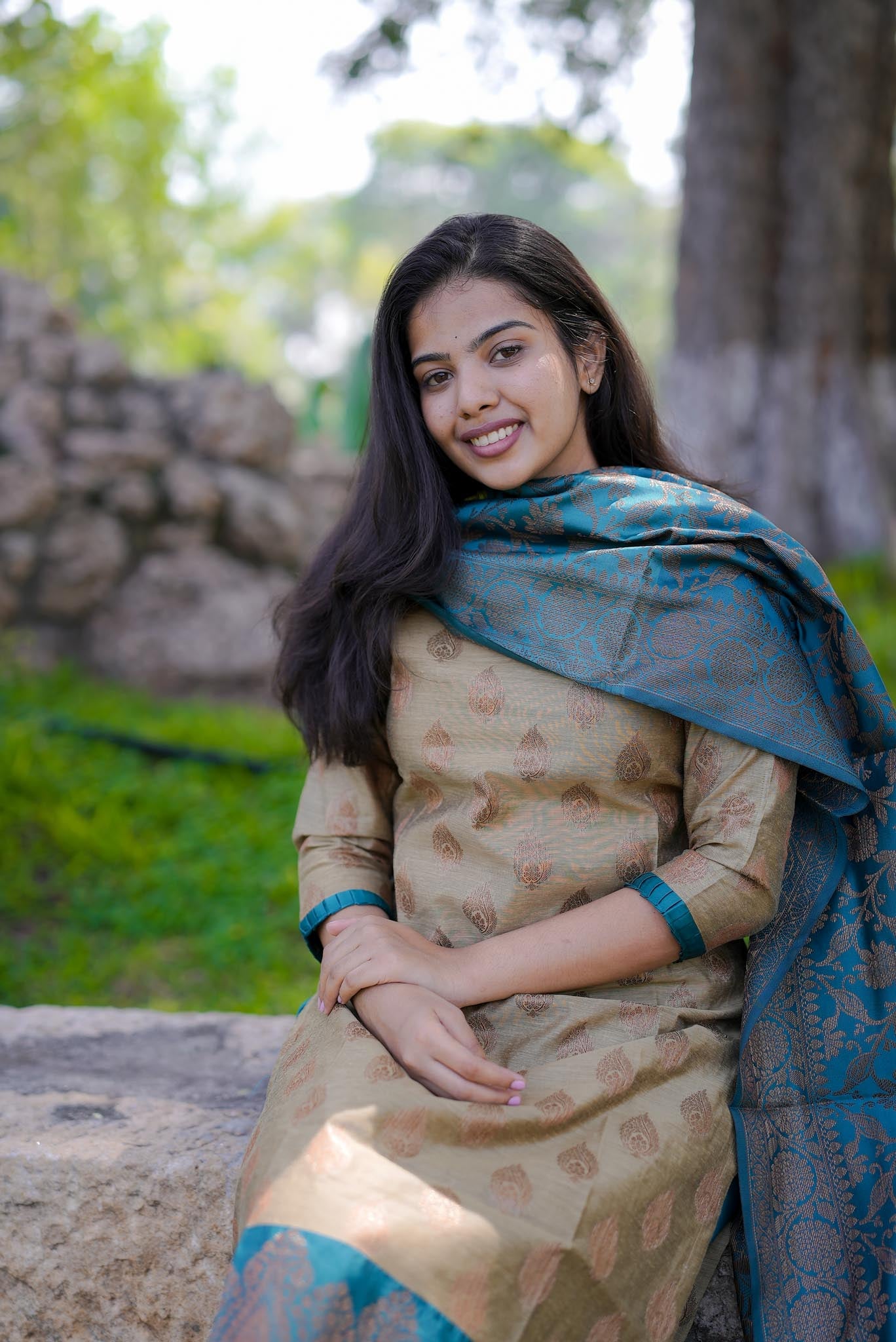 Maya’ Banarasi Suit Set – Beige Kurta with Teal Blue Dupatta