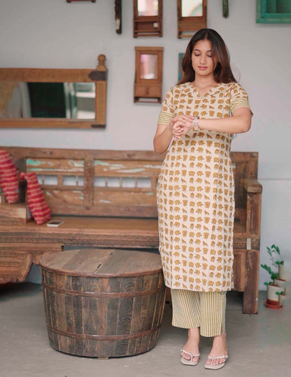 EARTHY ELEPHANT COORD SET