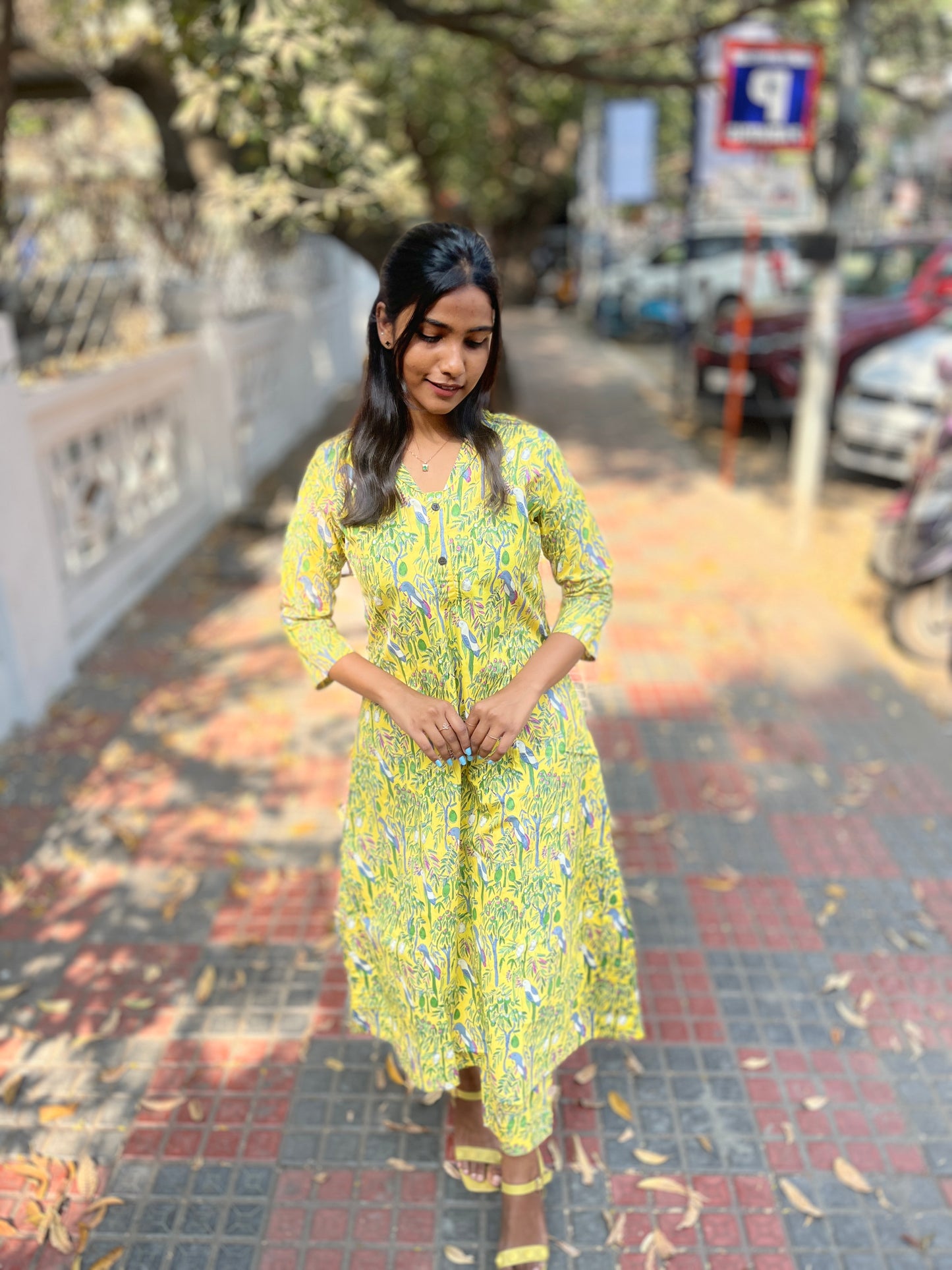 PARROT IN THE GARDEN SET