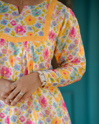 Soft Era Empire Maxi – Muslin Floral Maxi Dress