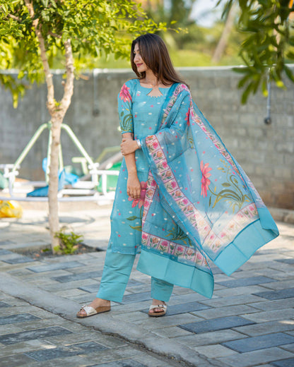 ZARIYA SKY FLORAL KURTI SET