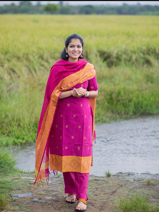 Jamdani Magenta classic handloom set