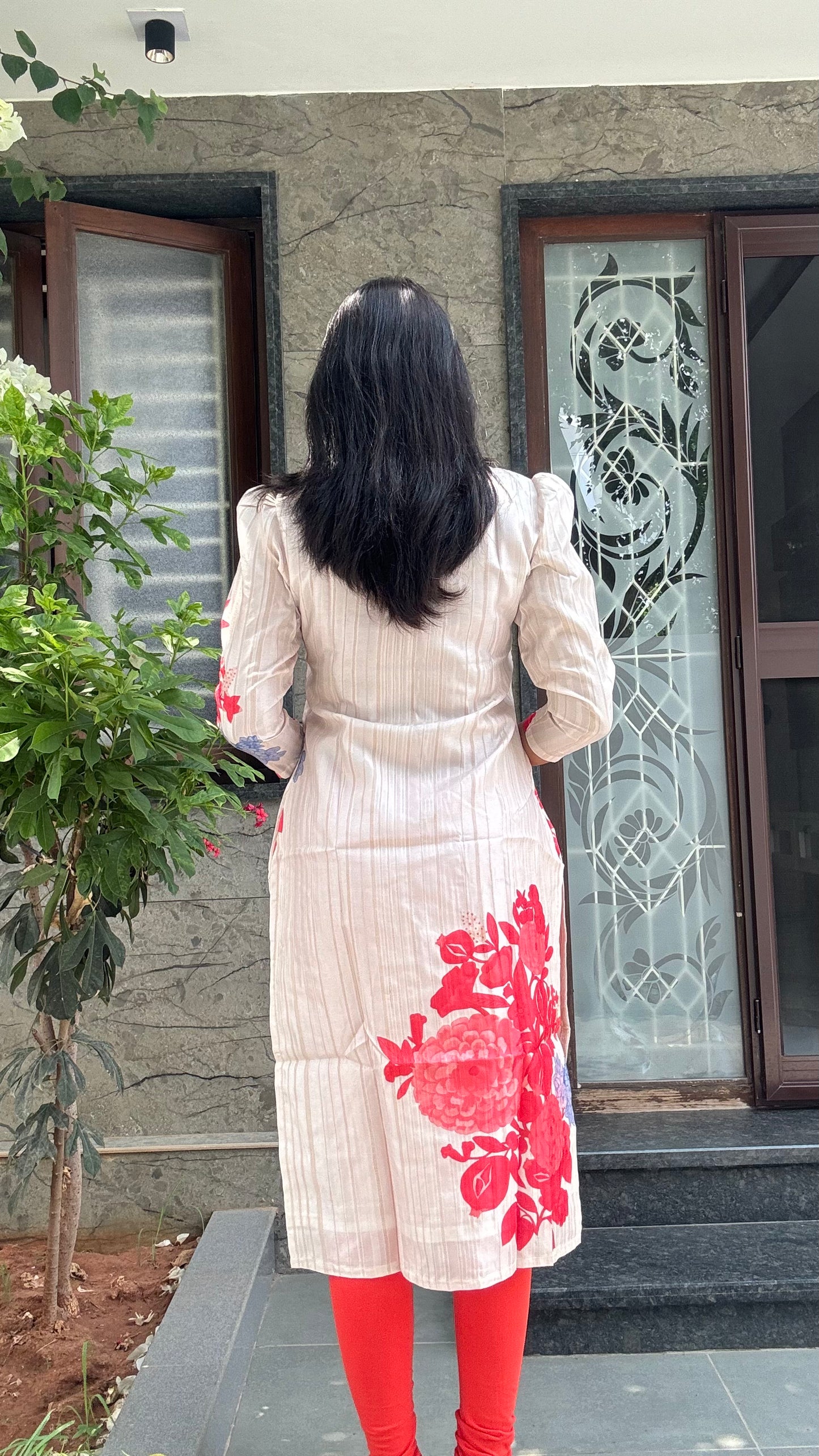 IVORY FLORAL TUSSAR SILK KURTI