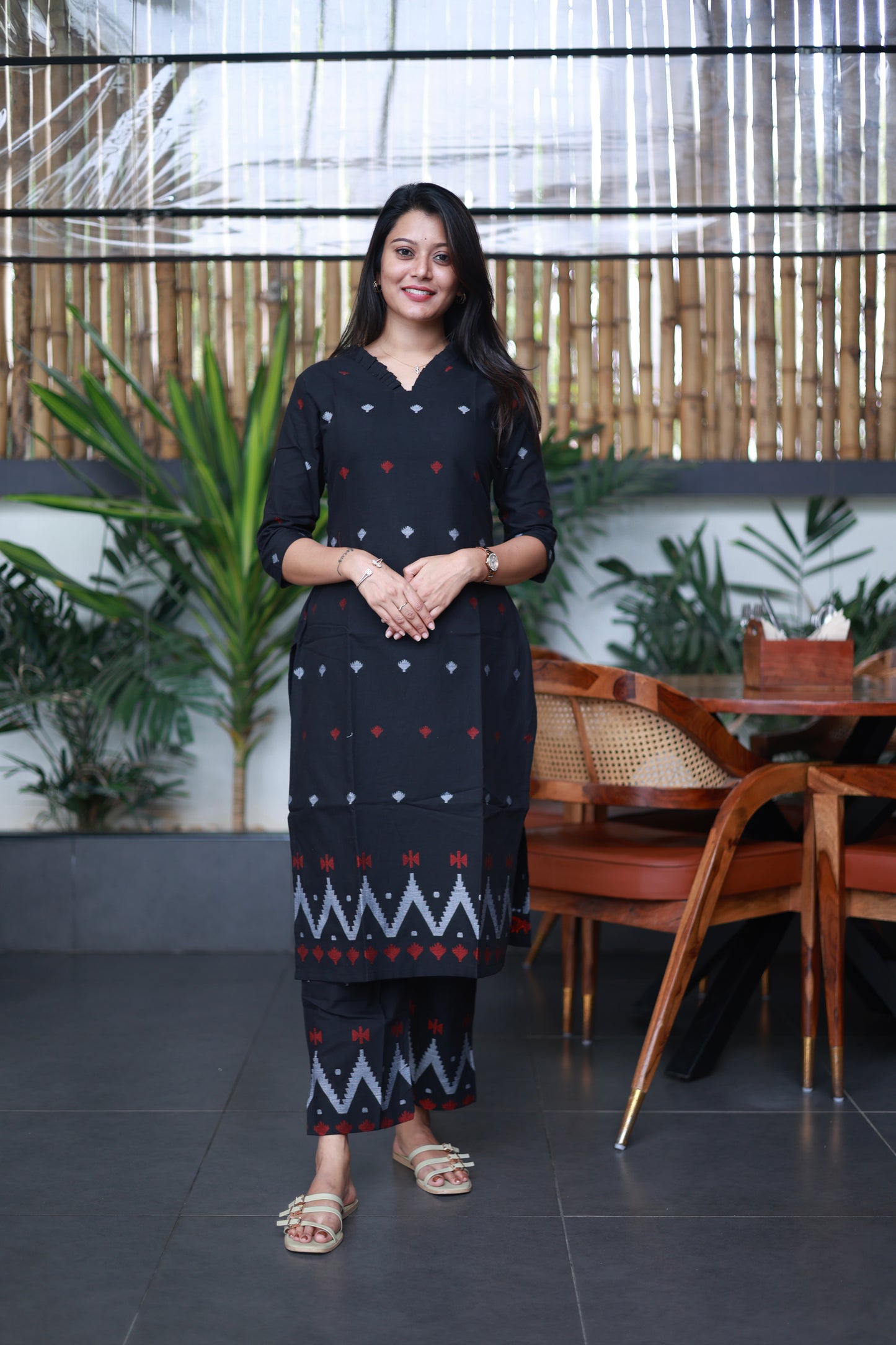 Handwoven Jamdani Co-Ord Set in Black