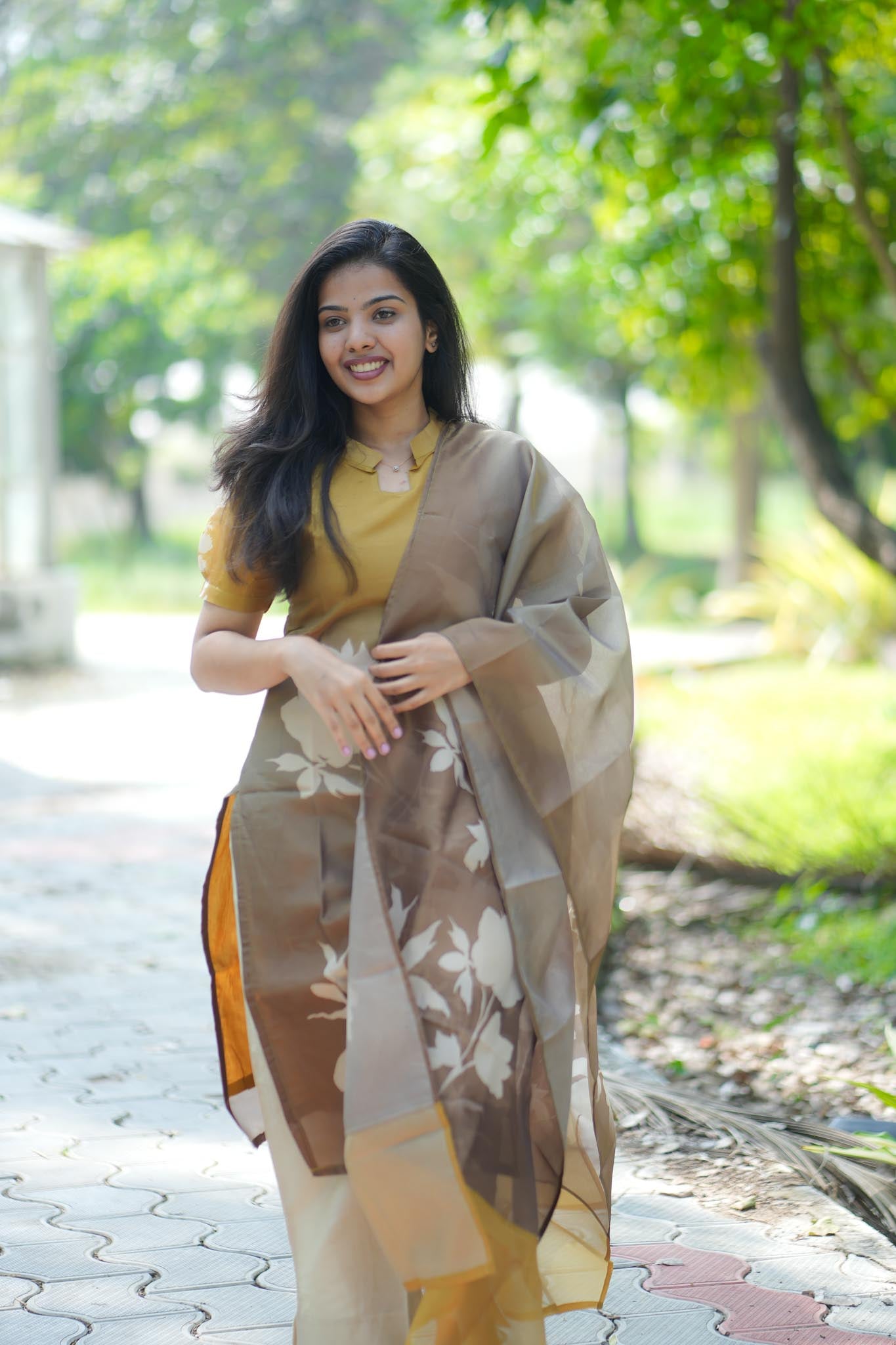 Golden Bloom Kurta Dupatta Set – Elegant Festive Wear