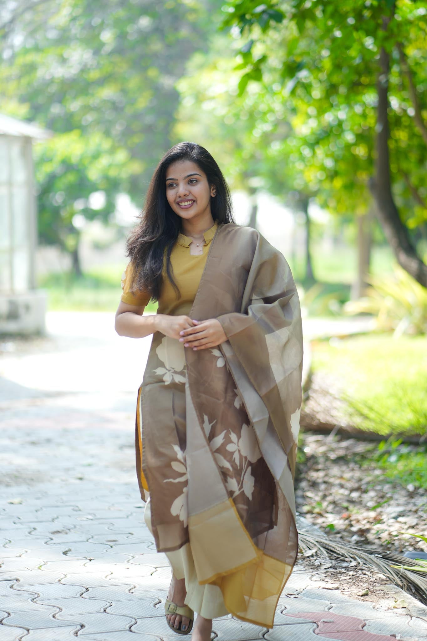 Golden Bloom Kurta Dupatta Set – Elegant Festive Wear