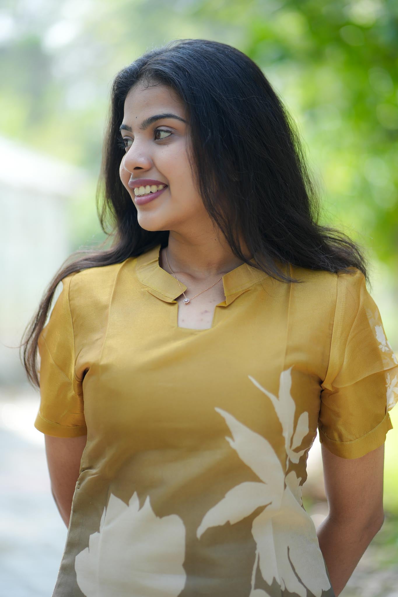 Golden Bloom Kurta Dupatta Set – Elegant Festive Wear