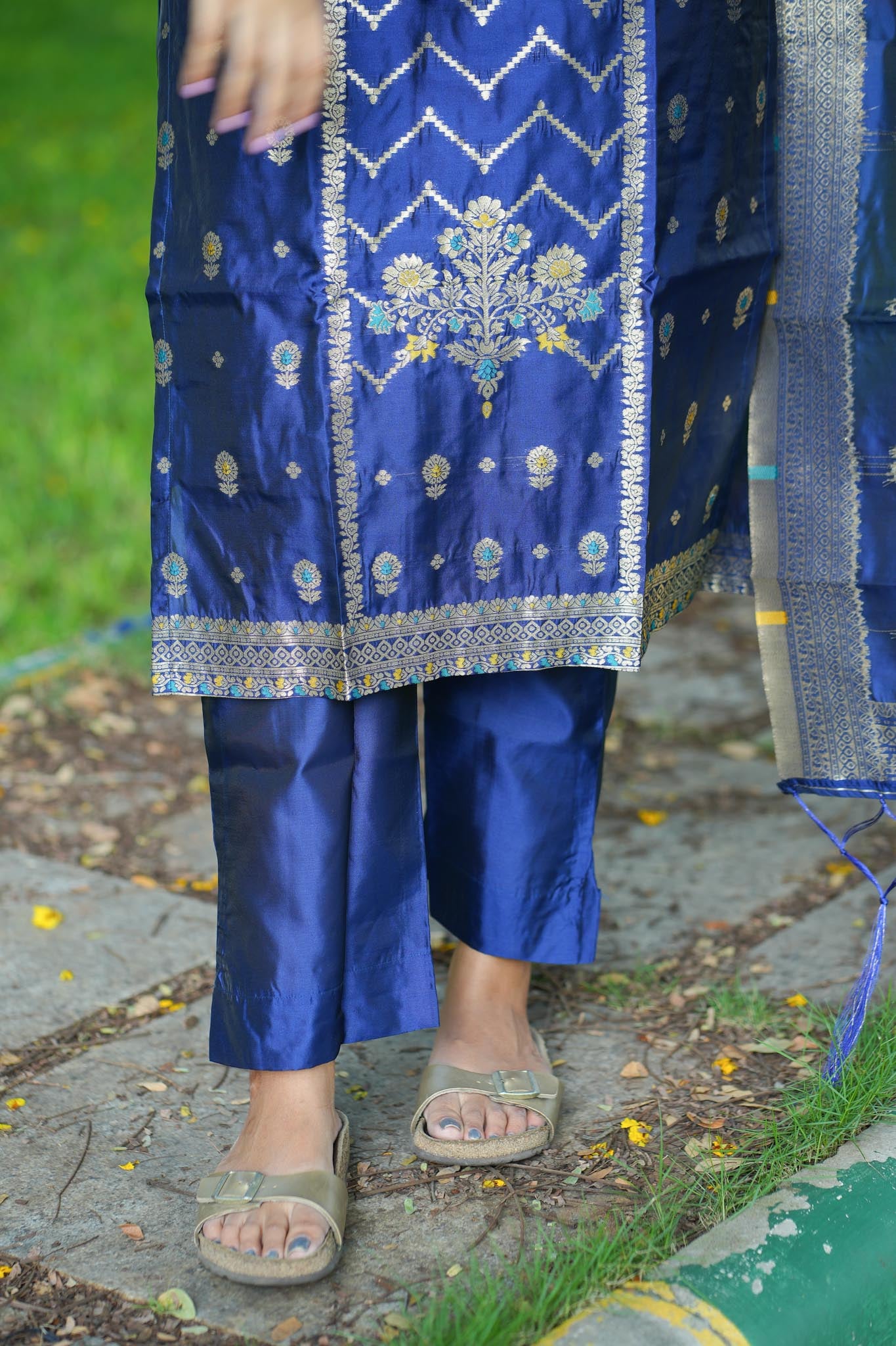 INK Banarasi Suit Set – Royal Blue & Gold Zari Elegance