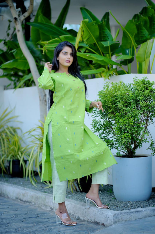 Minty Popsicle: Mint Green Handloom Cotton Set for Timeless Elegance