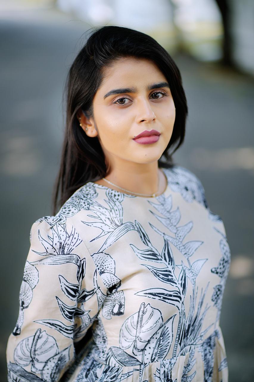 Tropical Beige Classic Dress – Premium Mul Mul Cotton for Comfort & Style