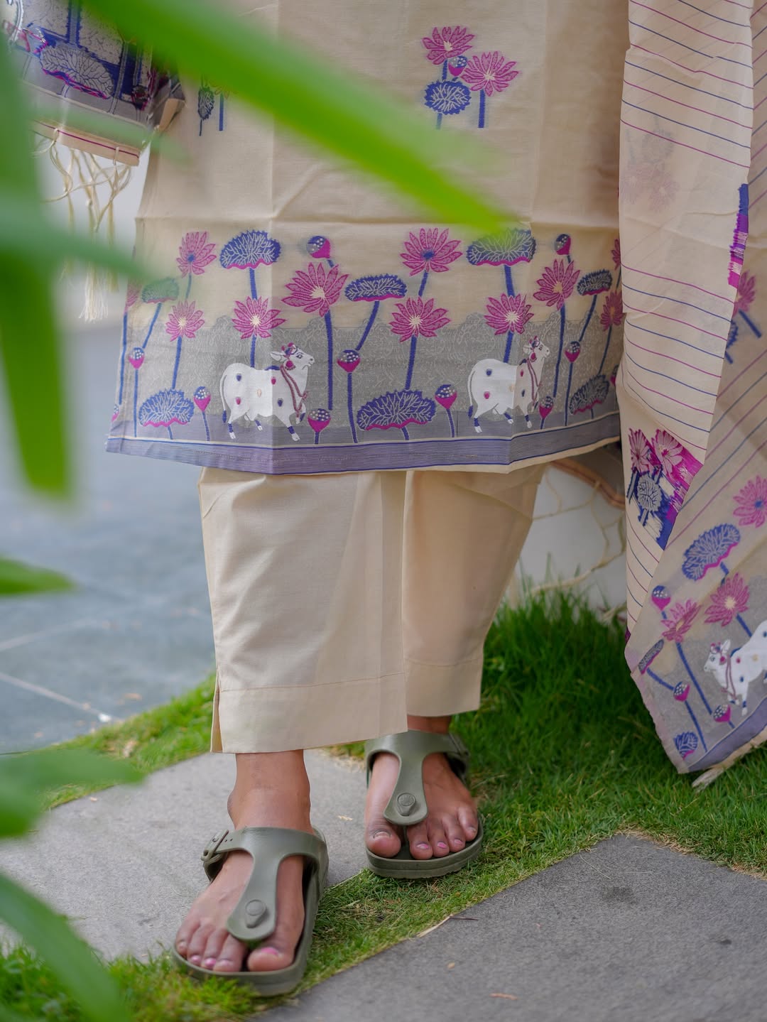 Pichwai Motif Jamdani Silk Cotton Suit Set